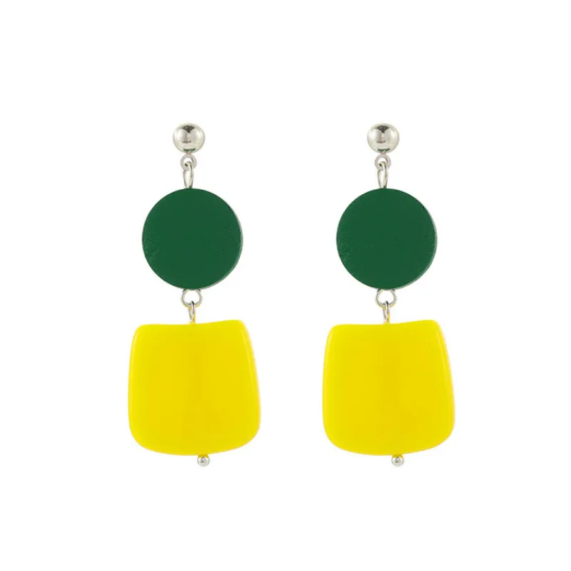 Женские простые серьги из дерева и акрила эффектные Серьги разных цветов для