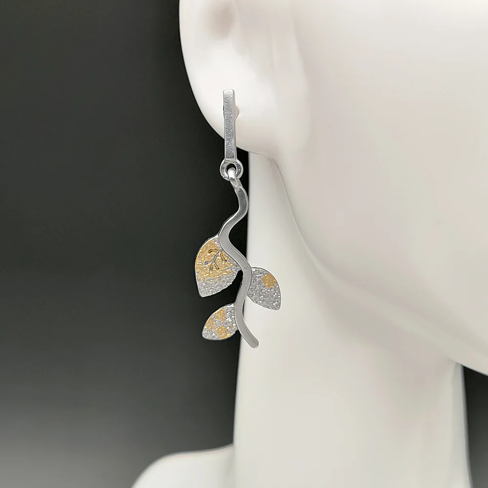 

Simple Stylish Beautiful Vine Leaf Earrings Bohemian Gold Foil Asian Silver Leaf Women's Earrings Jewelry Couple Promise Gift