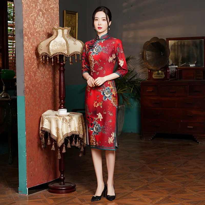 

Chinese Red Bride Wedding Sexy High Split Dress Mid Length Lady Velour Floral Cheongsam Oversize Qipao Traditional Vestidos