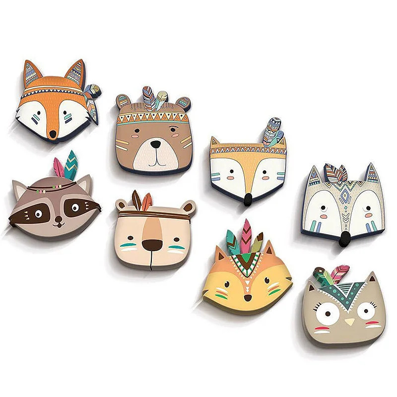 Наклейка на стену в индийском стиле с милыми животными лисой сосной елкой