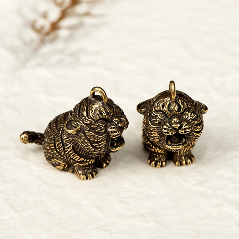 

Metal Brass Tiger Key Chains DIY Hangings Jewelry Accessories Vintage Cute Animal Figurines Car Keyrings Pendants new year 2022