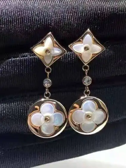 

Original brand jewelry S925 fashion classic presbyopia earrings, all-match daily super beautiful, suitable for giving girlfriend