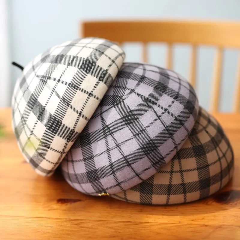 

New Elegant Plaid Beret Warmer Winter Hat Tartan Check Wool Beret Beanie Women Hat Cap Lady French Style Beret Painter Hat Boina