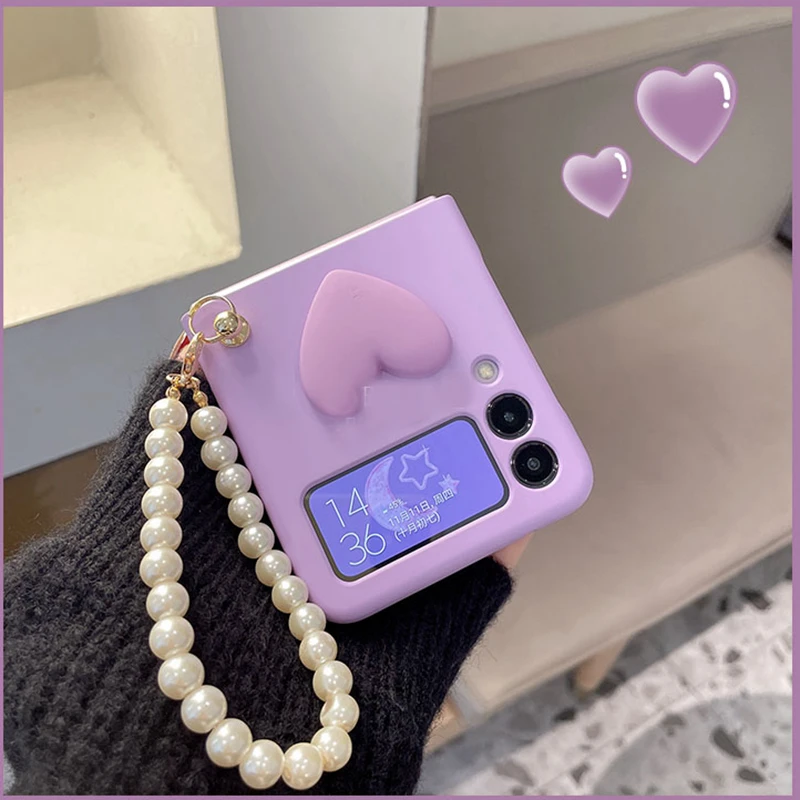 

Pearl Bracelet Bear Holder Phone case For Samsung Galaxy Z Flip 3 Hand Chain Z Flip Cover