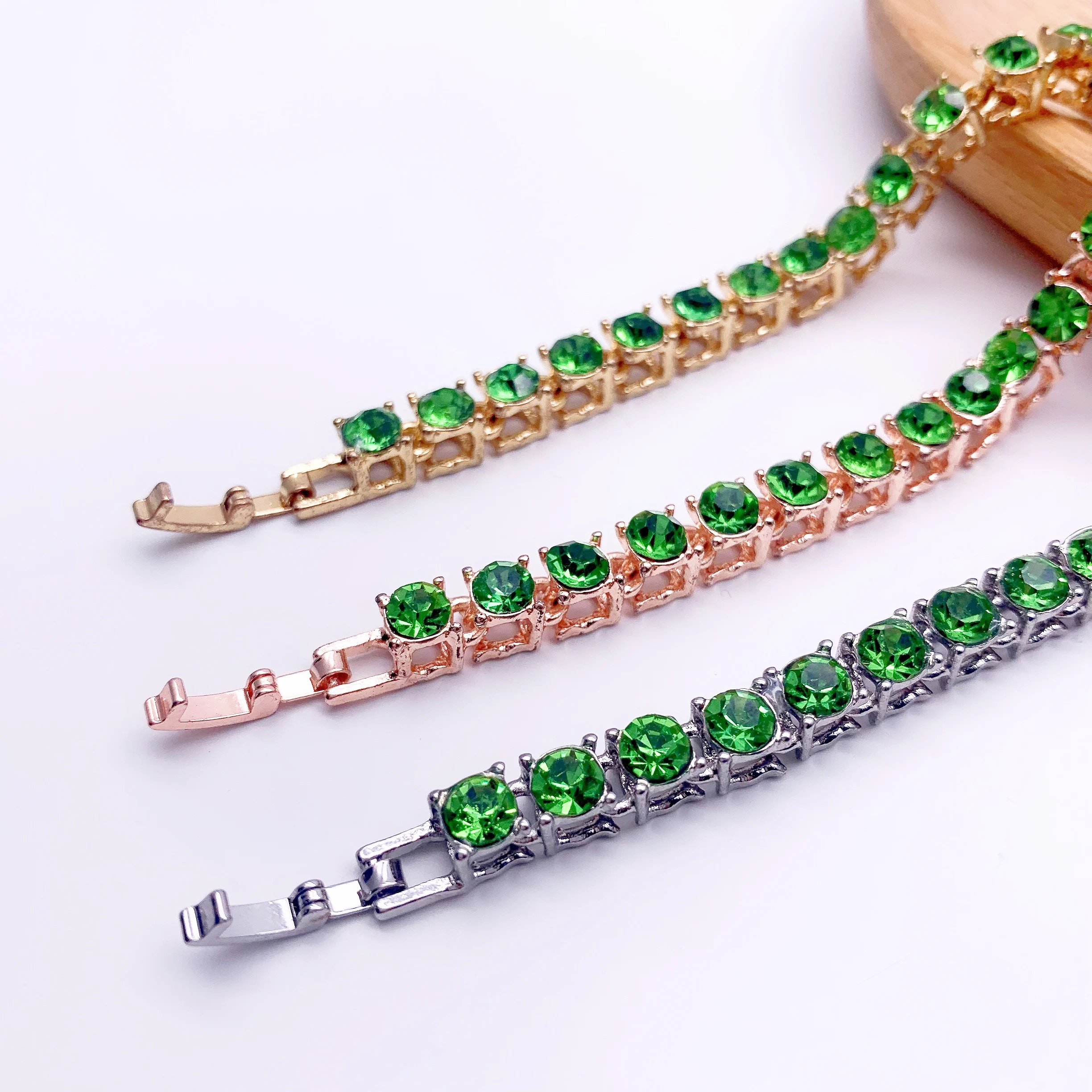 Новый классический квадратный Изумрудный Шарм женский браслет 19 см доступно в