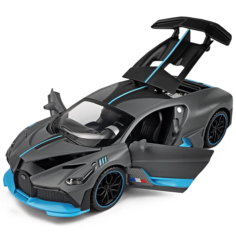Модель гоночного автомобиля Bugatti Divo 1:32 со звуком и светом | Игрушки хобби
