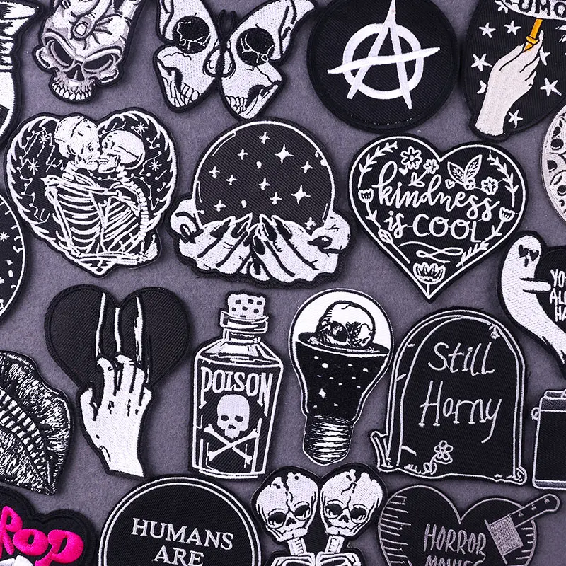 

Heart Skeleton Skull Patch Embroidered Patches For Clothing Punk Style Iron On Patches On Clothes Washable Stickers Biker Badges