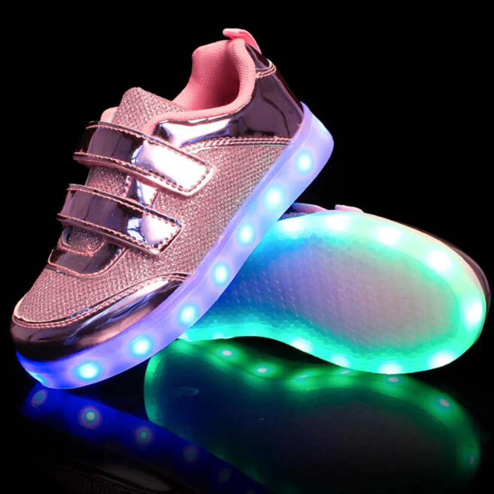 Детская обувь с подсветкой для малышей мальчиков светящиеся кроссовки