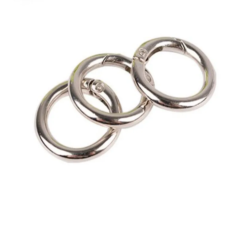 2 шт. круглые кольца с карабином и кнопкой |