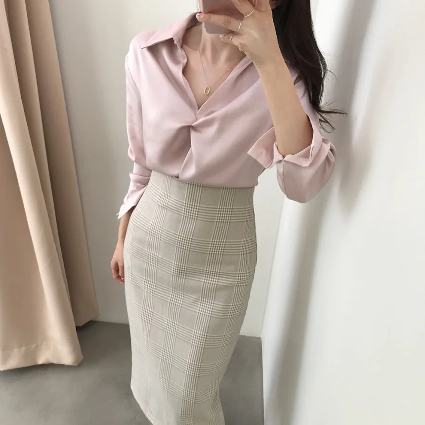 

Autumn Satin Silk Women Blouse Shirt Elegant Solid Color High Grade Loose Women Top Office Lady Long Sleeve Plus Size Tops