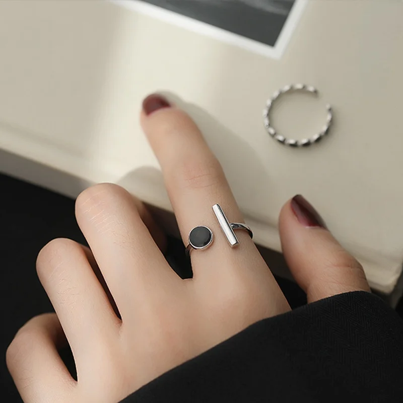 

Silvery Geometric Open Black Round Rings For Female Korean Fashion Adjustable Handmade Finger Rings For Party Gifts