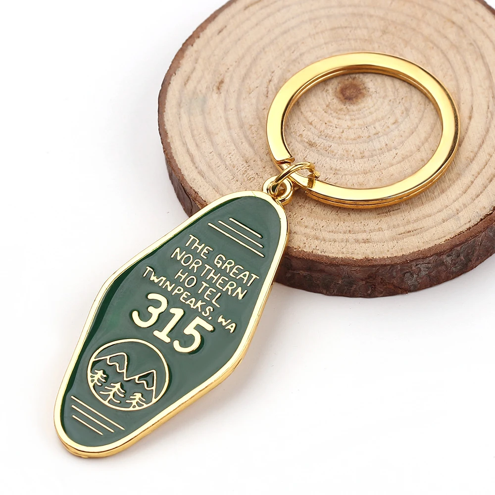 

Tv Show Twin Peaks Key Chain Metal Green Enamel The Great Northern Hotel Room # 315 Keychains Fashion Women Men Jewelry Key Ring