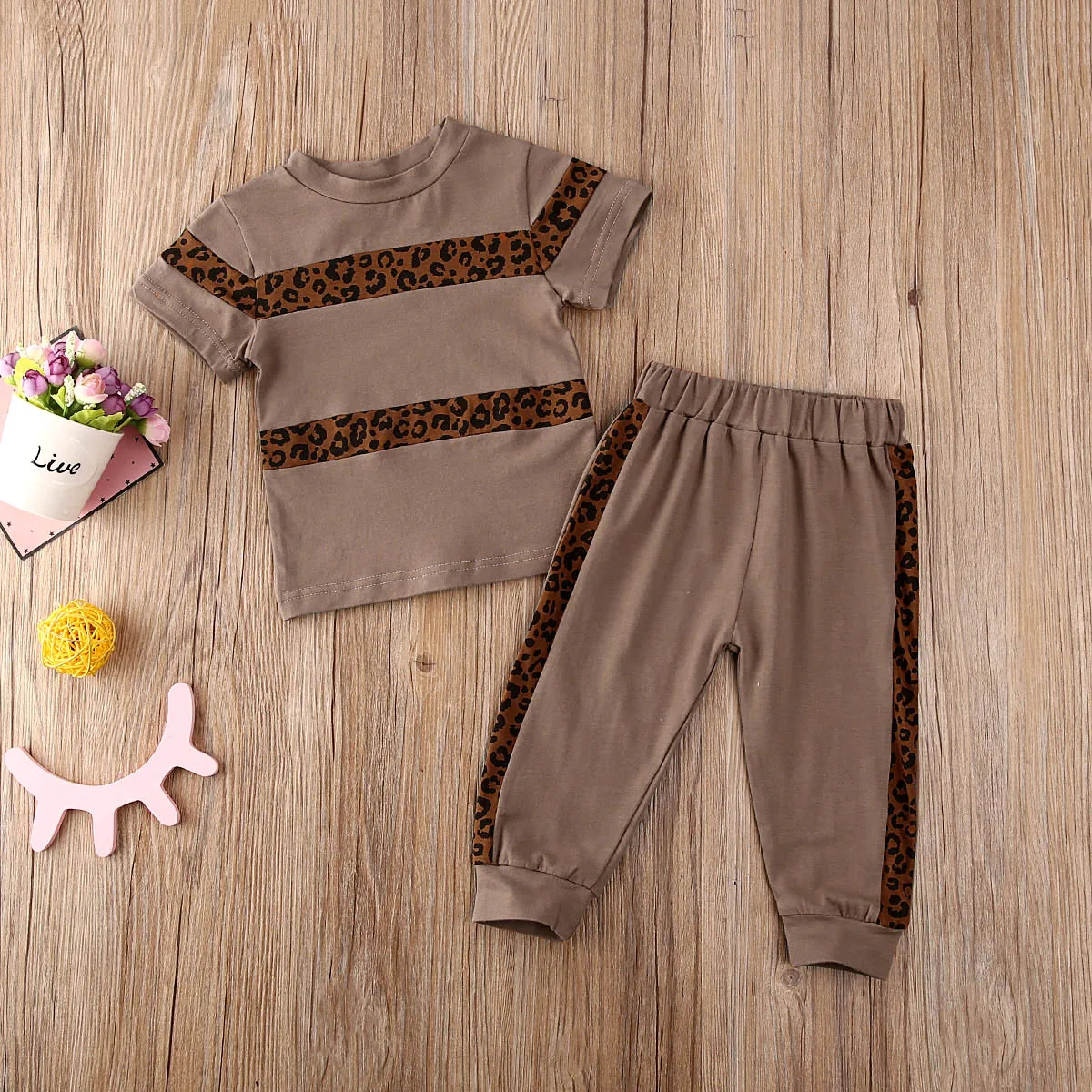 

2020 Summer Fashion Infant Baby Girls Clothes Sets Leopard Print Short Sleeve T Shirts Tops Pants Summer Outfits