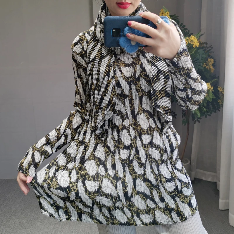 

HOT SELLING Fashion New the women's pleated Slim top print long sleeve long T-shirt Send scarves IN STOCK