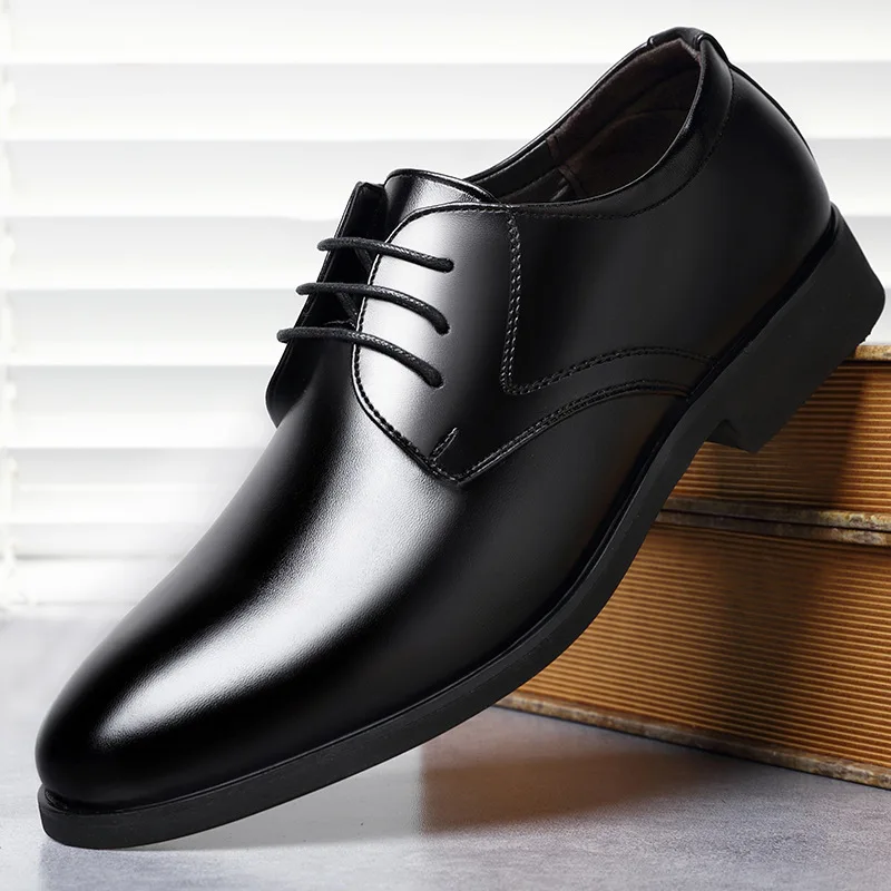 2022 New Fashion Elegant Formal Wedding Shoes Slip on Office Oxford Shoes for Men Business Dress Loafers Pointy Black Shoes
