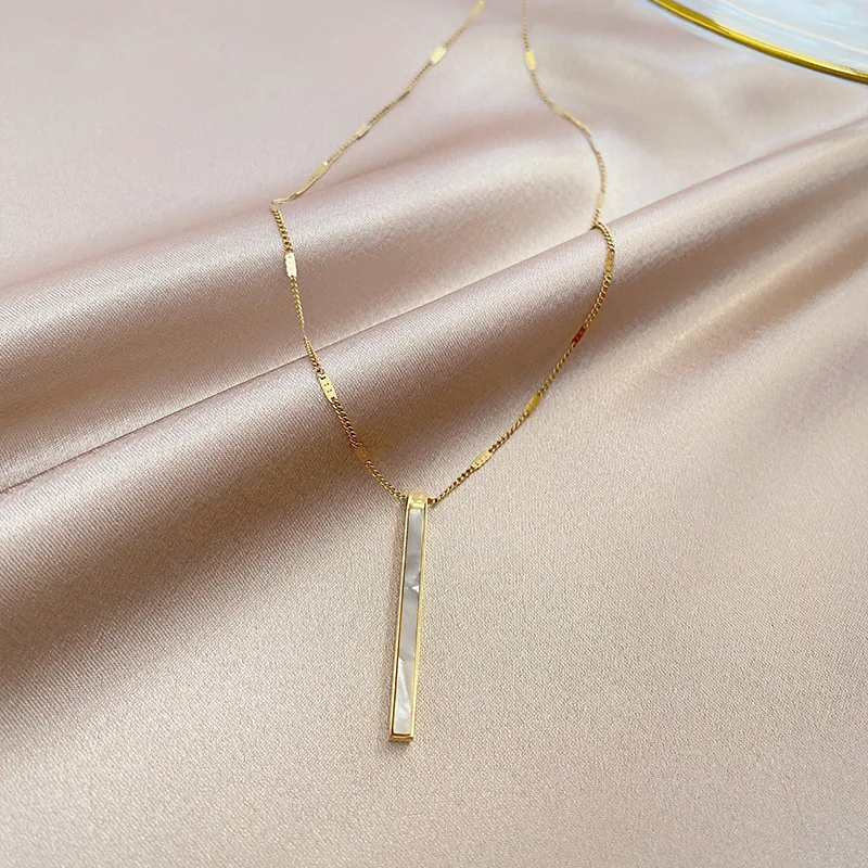 

2020 South Korea New Exquisite Shell Titanium Steel Necklace Simple Fashionable Clavicle Chain Women's Jewelry