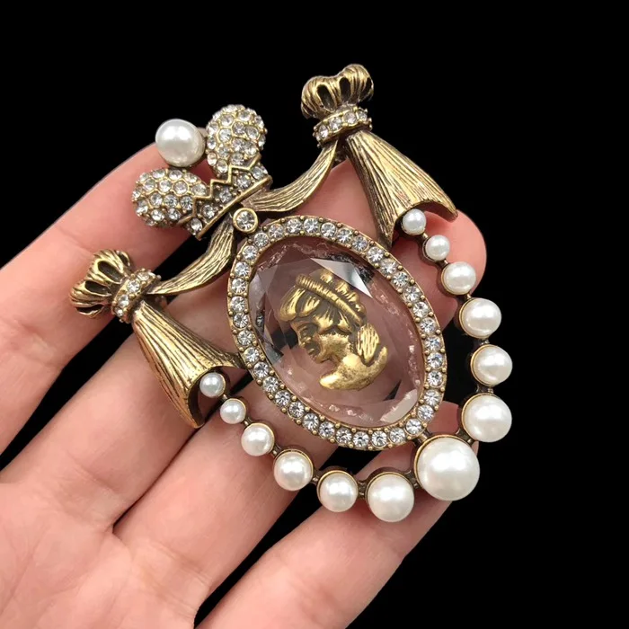 

European and American vintage antique flower ladybug pearl diamond brooch women's jewelry