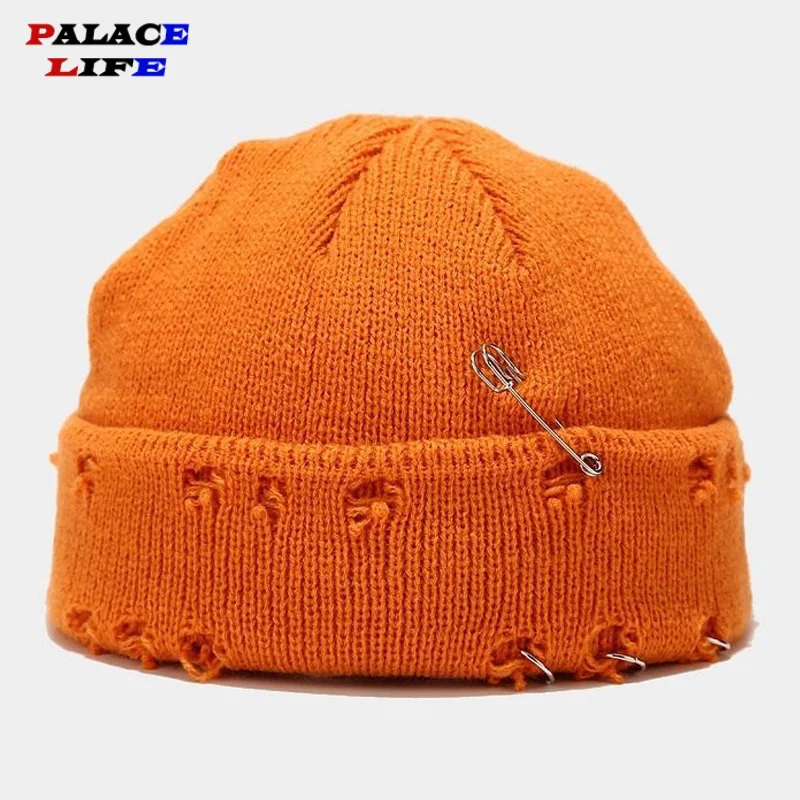 

Men Hip Hop Harajuku Brooch Beanies Hats Ripped Holes Knitted Hats Plain 2021 Spring Autumn Winter Soft Cotton Warm Caps