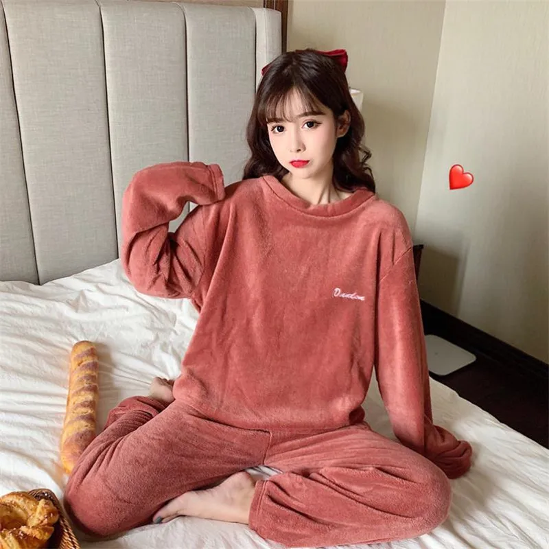 

Autumn Winter Flannel Pajamas Set For Women Sleepwear 2 Pieces Coral Velvet Pijama Casual Homewear Cloth Female Couple Pyjama