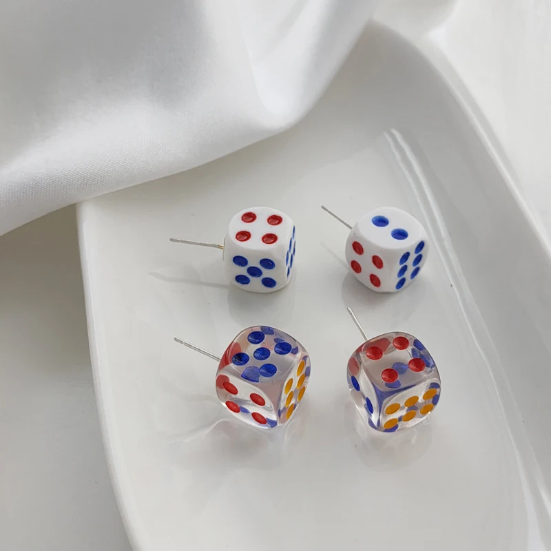 

Female Personality Creative Fun Fashion Dice Earring Contracted Sieve Disco Dancing Earrings Women Trendy Push-back Zinc Alloy
