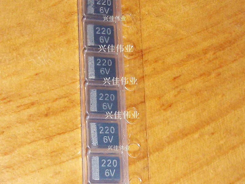 

Original 20pcs/ 6.3V220UF 227 220UF 6V B3528 B 1210 Tantalum Capacitor