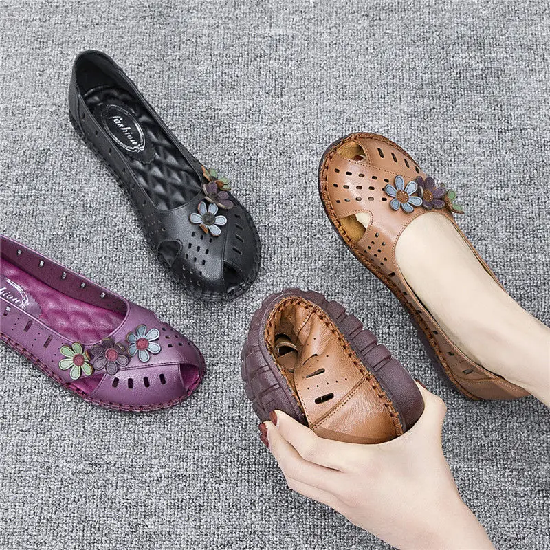 Женские лоферы из натуральной кожи на плоской подошве фиолетовые с вырезами