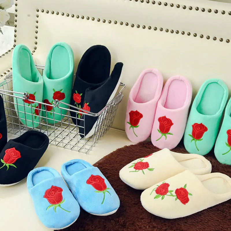 

Winter Warm Slippers Women Soft Suede Flip Flop Vintage Floral Embroidery Indoor Floor Flat Shoes Wedding Guest Loafer Slippers
