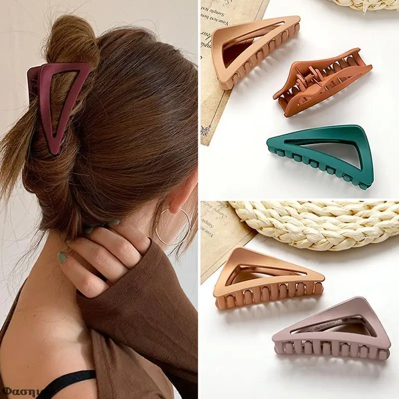 

Fashoin Triangle Hair Claws for Women Girls 8cm Geometric Hair Clamp Clips Solid Matte Crab Clip Hair Barrettes Accesssories
