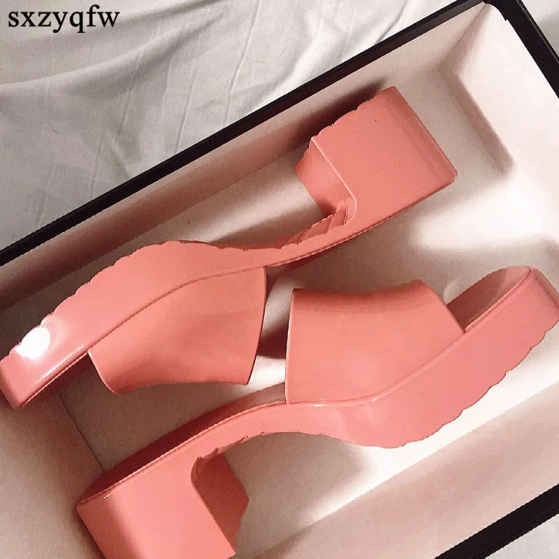 Светло розовый прозрачные сандалии шлепанцы с 2021 летние женские квадратный