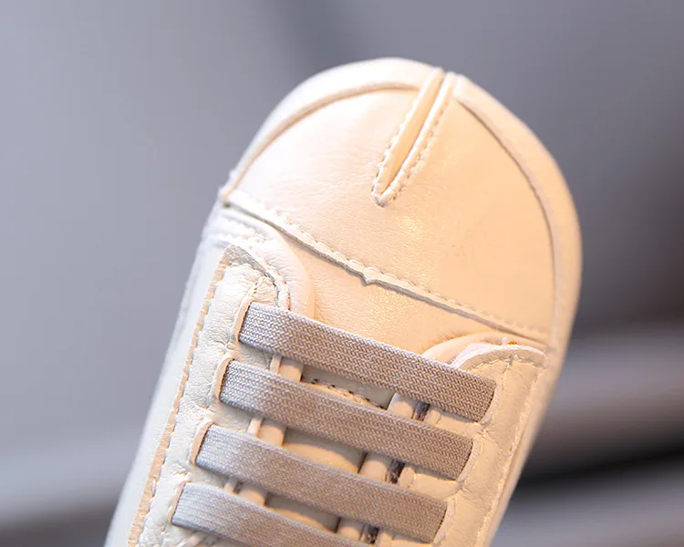 

Autumn Children's Casual Leather Shoes Baby Soft Bottom Peas Shoes Leather Shoes Children's Shoes