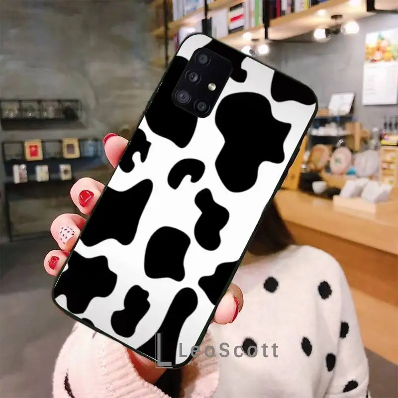 

White Black Cow Symbol Pattern Print Phone Case For Samsung A40 A50 A51 A71 A20E A20S S8 S9 S10 S20 Plus note 20 ultra 4G 5G