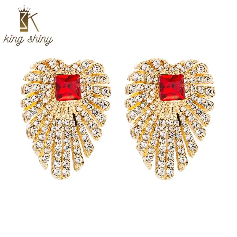 

Temperament Crystal Heart Stud Earrings for Woman Elegant Sparkly Rhinestone Firework Statement Earrings Girls Party Ear Jewelry