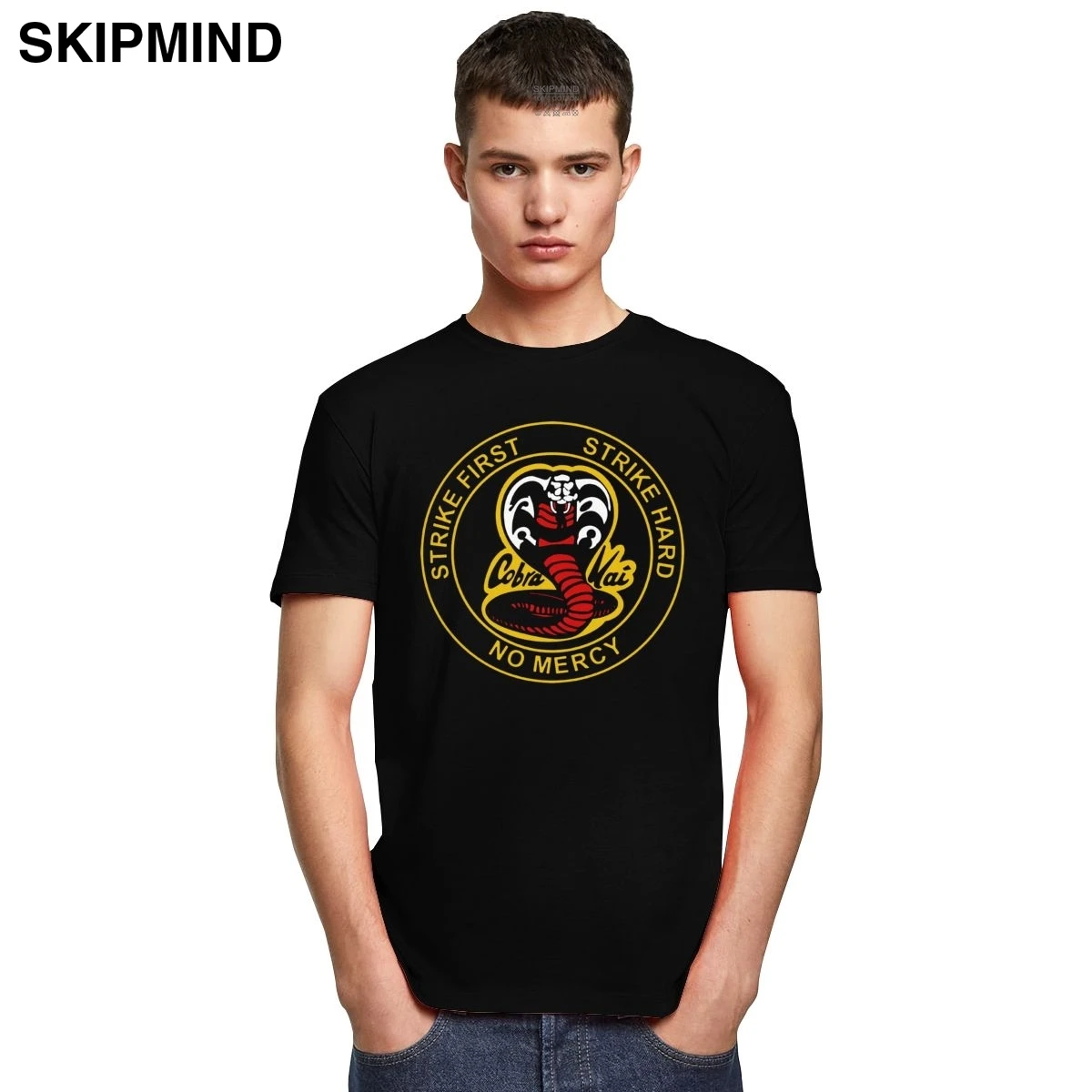 Cobra Kai Каратэ Пацан Мужская футболка с короткими рукавами первый удар сильный 80s
