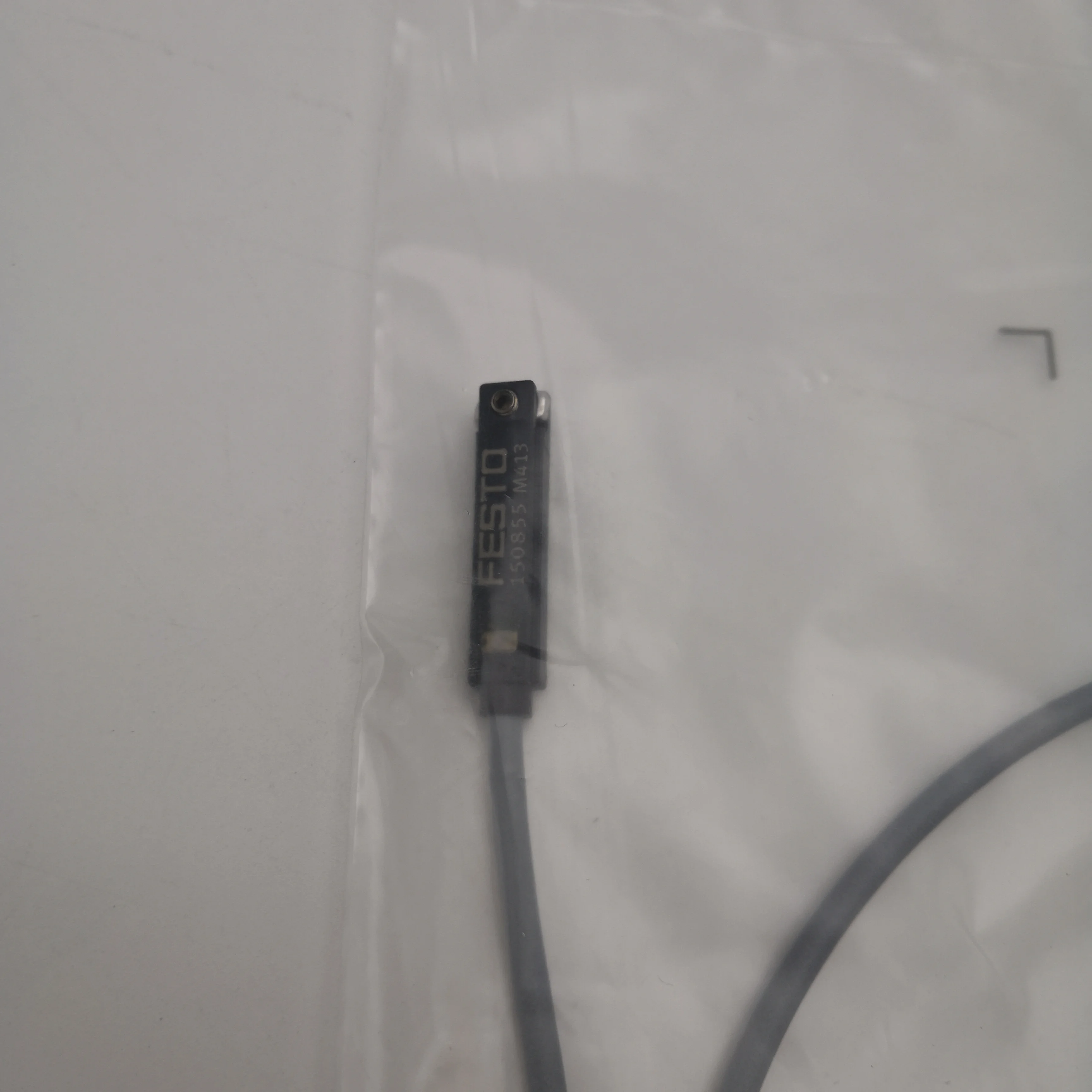 

New Original Proximity sensor SME-8-K-LED-24 150855