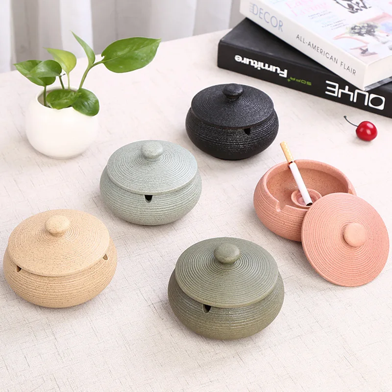 

Ceramic Ashtray With Lid Table Desktop Ash Tray Holder Living Room Office Windproof Anti-Scalding Ashtray Home Decoration Gifts