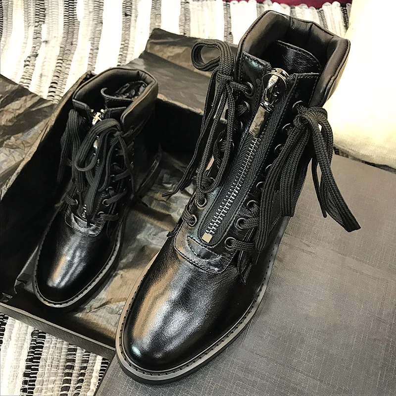 Зимняя обувь Женские ботинки в байкерском стиле Женская с перекрестной