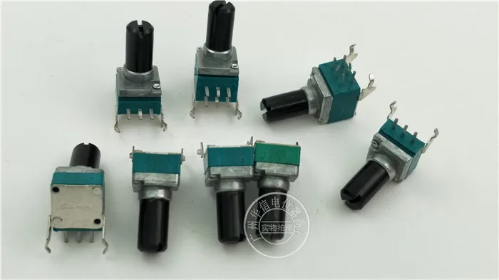 Original new 100% RK097N horizontal single / double potentiometer B5K B10K B20K with bracket handle 12.5mm round axis (SWITCH) |