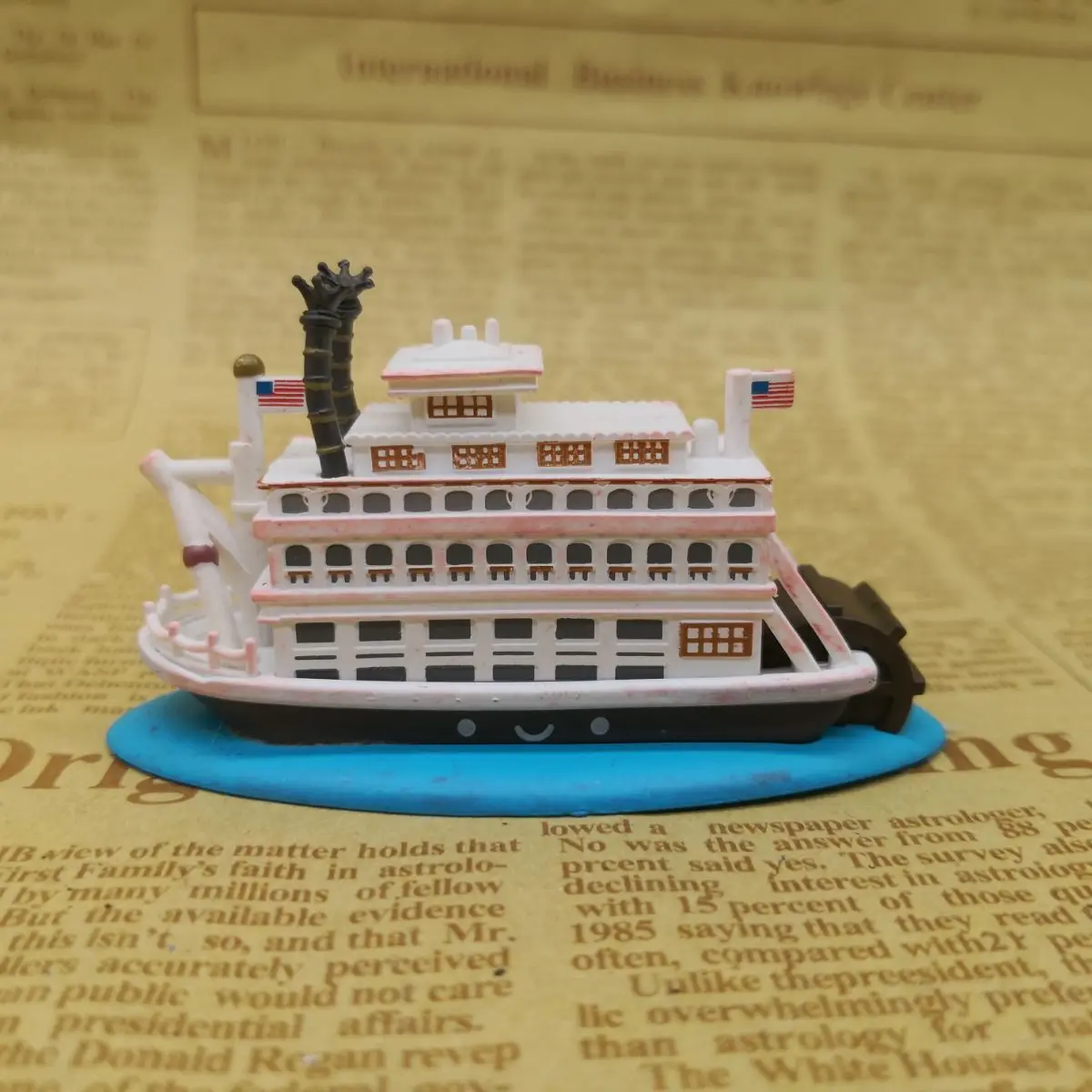 

pvc figure mental psychological sand table game box court therapy steam ship