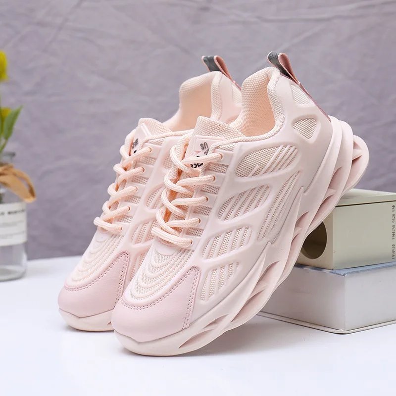 

2021 Fashion Breathable Thick Bottom Light Mesh Women Vulcanize Shoes Casual Platform Ladies Sport Chunky Sneakers