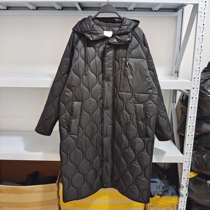 Парка женская с длинным рукавом и капюшоном однотонная теплая зимняя 2021 | Женская