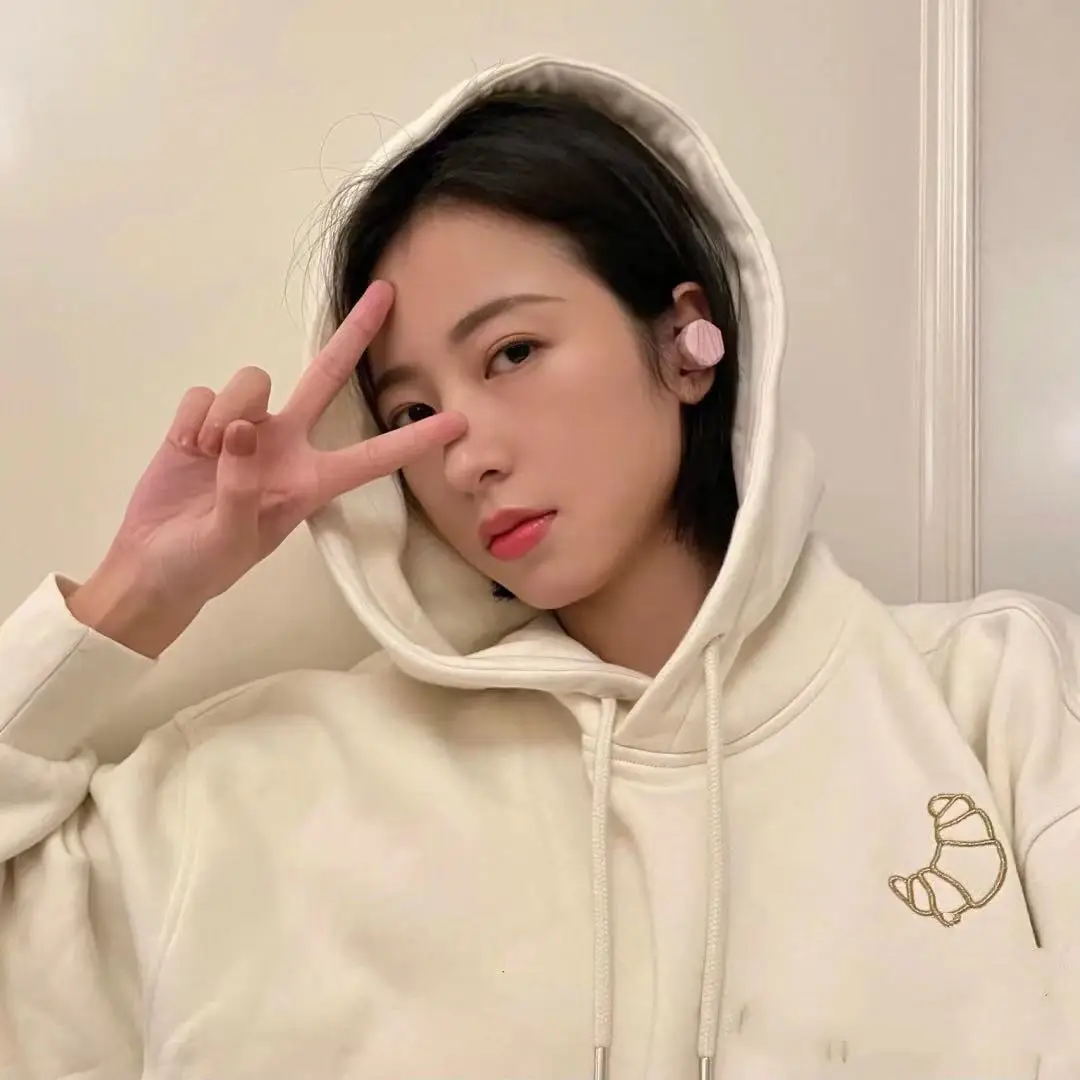 

New Women Croissant Embroidery Hoodies Long Sleeve Casual Loose Spring Female Hooded Pullover