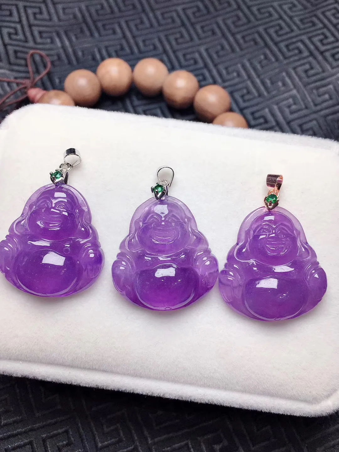 

1PC Carved violet Maitreya Buddha Jade Pendant Natural Chinese White Green Jadeite Laughing Necklace Jewellery Fashion Amulet