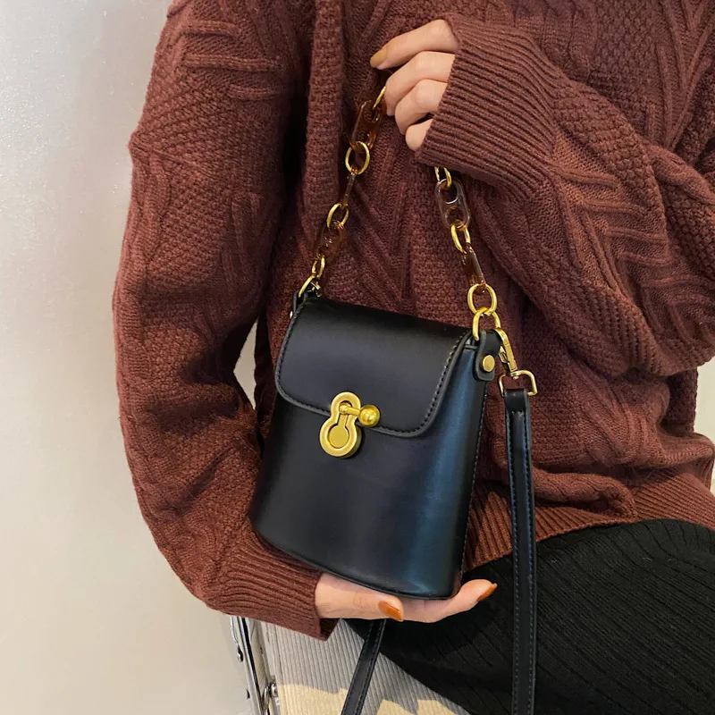 

Сумка на плечо женская из экокожи, саквояж кросс-боди с акриловой цепочкой, модный дизайнерский чемоданчик, тоут, 2021