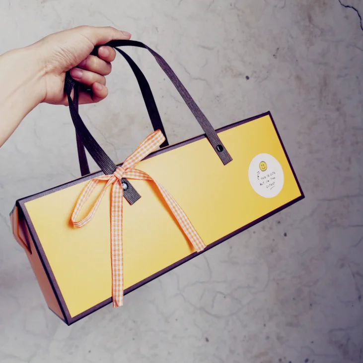 Подарочная коробка для конфет праздничные сувениры гостей подарок