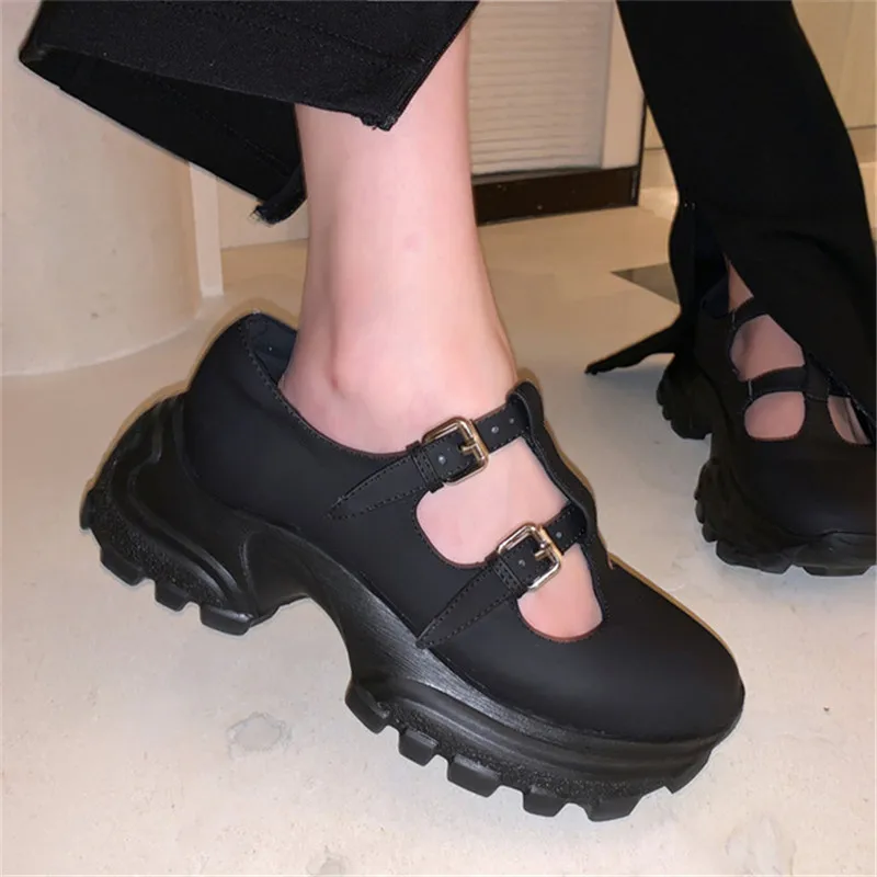 

Retro Black Women Sneakers Mary Janes Platform Shoes Woman Thick Bottom Leather Shoes Woman Casual Loafers Ladies Flats
