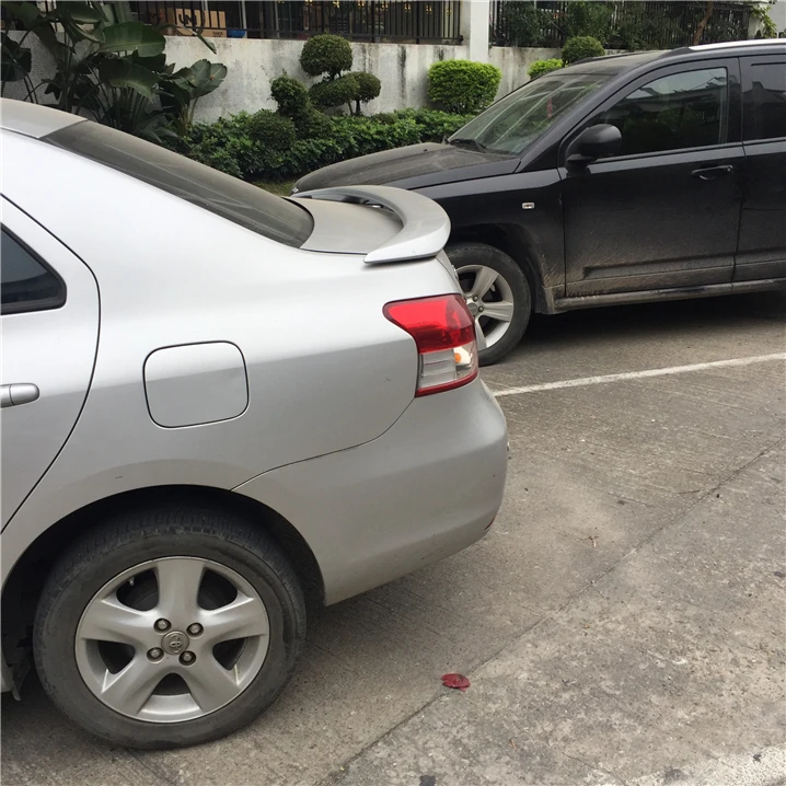 Спойлер для Yaris высококачественный спойлер из АБС-материала заднего крыла