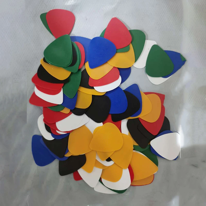 100pcsset akustische picks elektrische bass pic plektrum vermittler guitarra musical instrument dicke mischen gitarre pick free global shipping