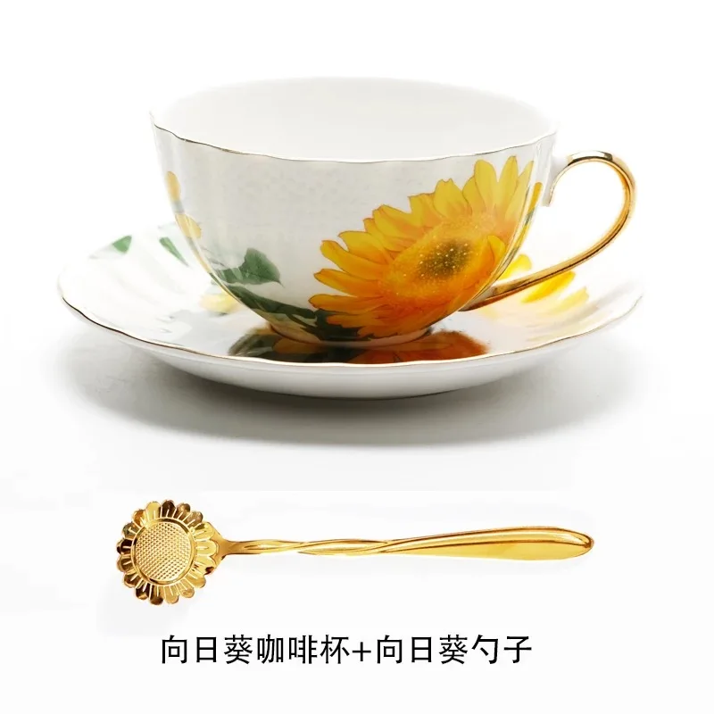 

Luxury Nordic Ceramic Coffee Cups Cute Porcelain Cafe Tea Smoothie Milk Cups Dish Spoon Set Vintage Kubek Drinkware BY50BD