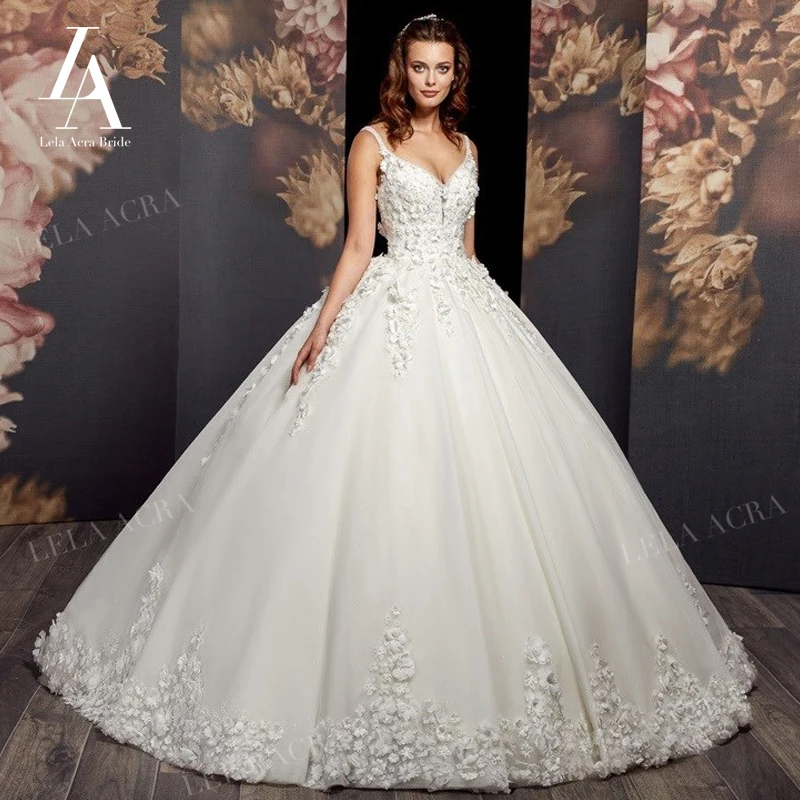 

Женское свадебное платье It's yiiya, белое ТРАПЕЦИЕВИДНОЕ ПЛАТЬЕ с объемными цветами и V-образным вырезом, расшитое бисером, со шлейфом на лето 2019