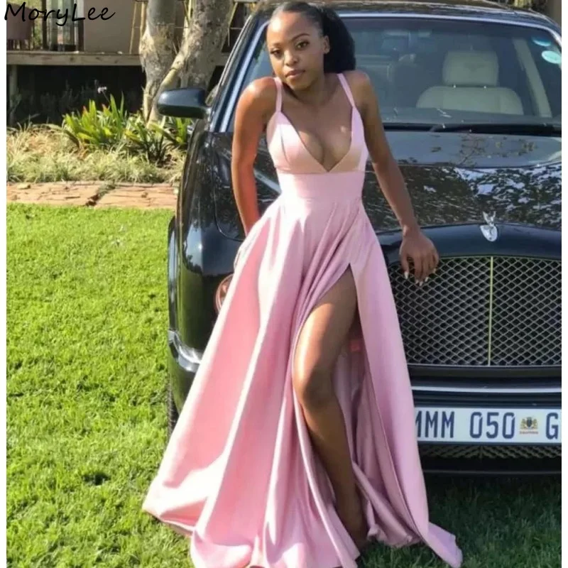 

Платье подружки невесты с V-образным вырезом, без рукавов, со шлейфом